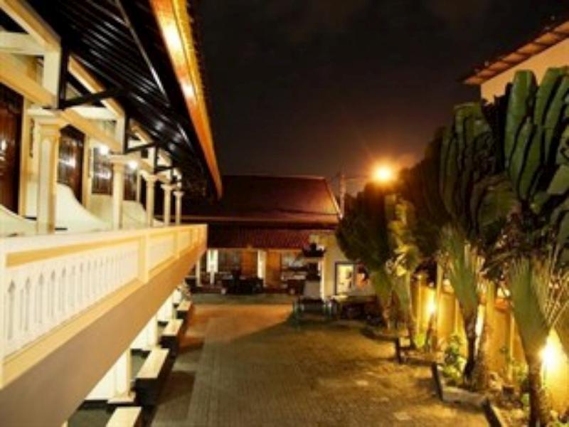 Mataram Hotel Exterior foto